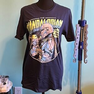 NWOT Star Wars Small Mandalorian Tee